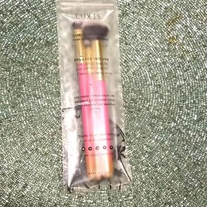 Luxie summer daze brush set.